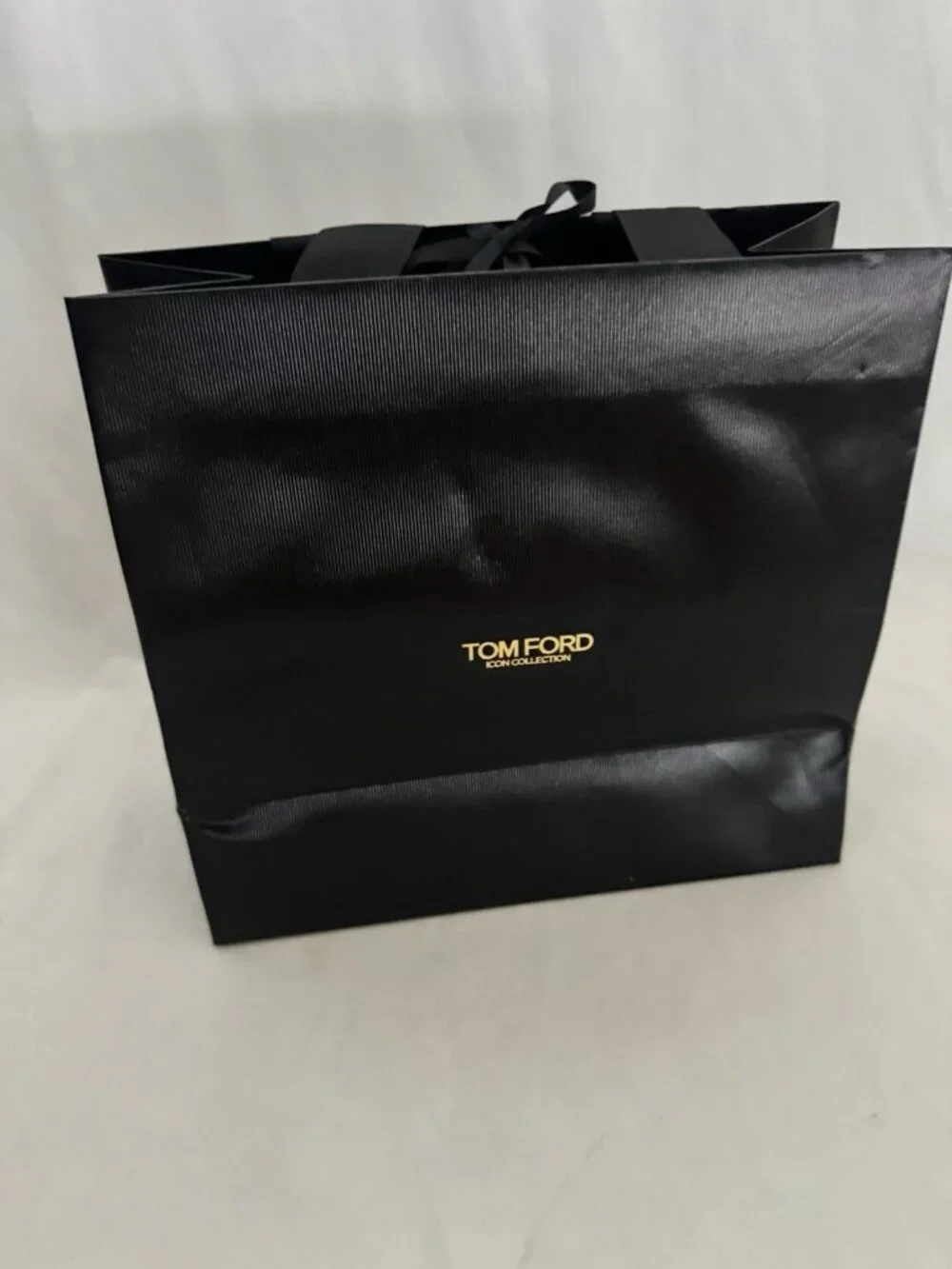 Tom Ford  Reusable Paper Shopping Bag Gift Black  10